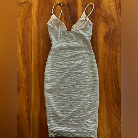 EUC G by Guess Gold Metallic Dress Size XS - Picture 5 of 5